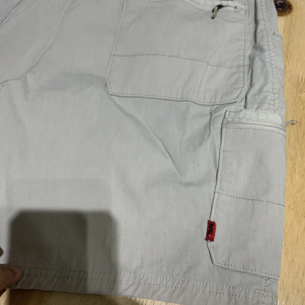 Mountain Khakis Shorts Mens 38 Gray Chino Cargo Pockets Flat Front Performance
